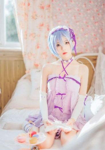 房前屋后_4K最新电影在线观看